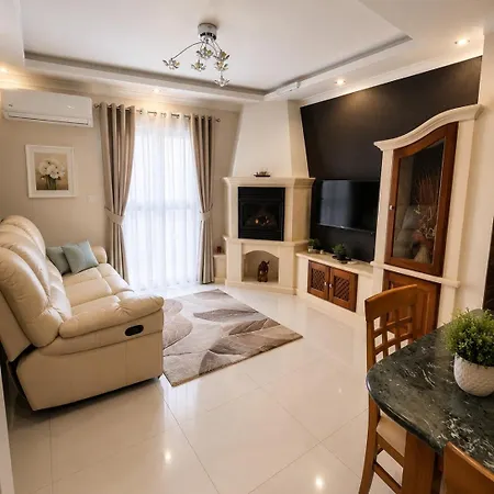 Apartament Thea