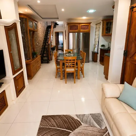 Apartament Thea